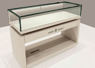 Display de vidrio de madera blanco mate Plinth / Display de tienda minorista